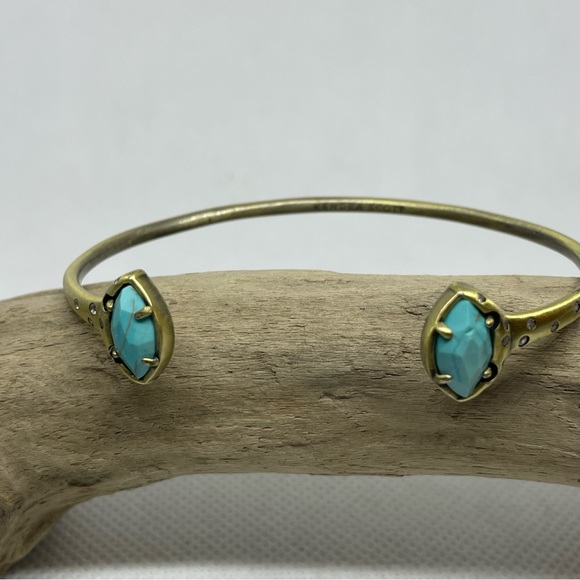 NIB Kendra Scott Gold Turquoise Howlite Cuff Bracelet - Picture 3 of 9